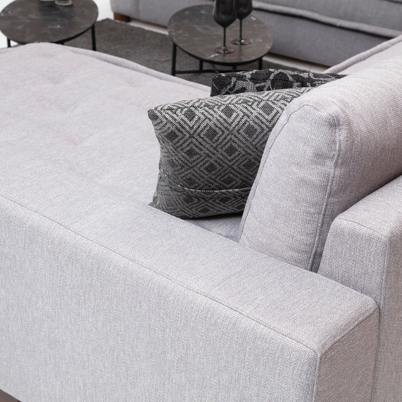 Canapé d'angle moderne, gris clair, 116,5 po x 137,8 po x 74,8 po | Structure en bois de hêtre durable et en carton, tissu 100% polyester | Mousse souple et siège à ressorts, comprend 2 coussins, pieds en métal noir | Mobilier de salon élégant et f