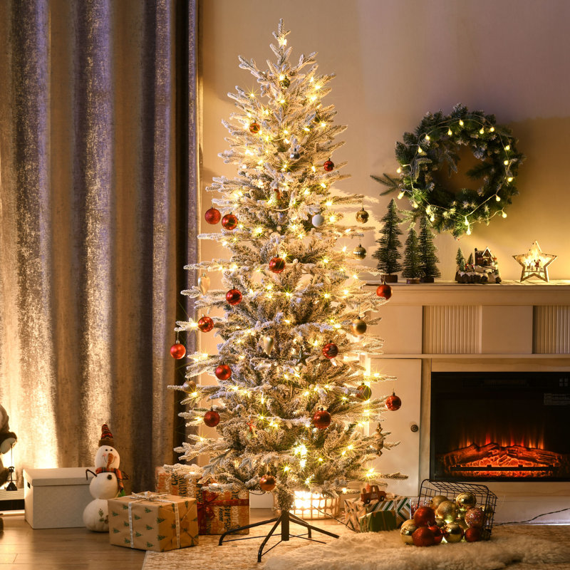 Grand sapin de Noël artificiel pré-éclairé