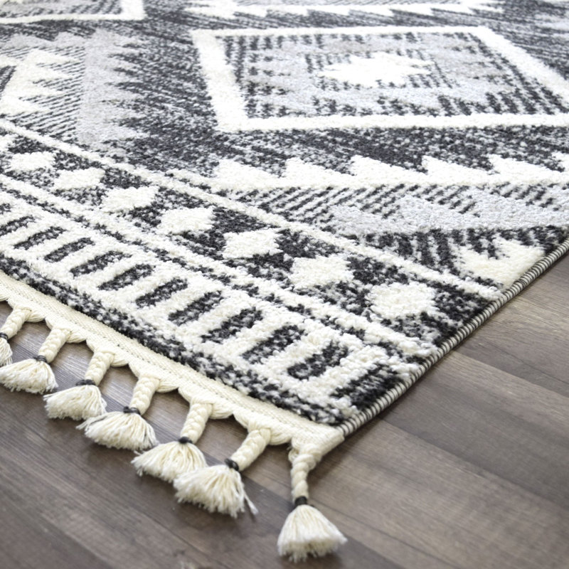 Kelana Area Rug, Rectangle 5' x 7'
