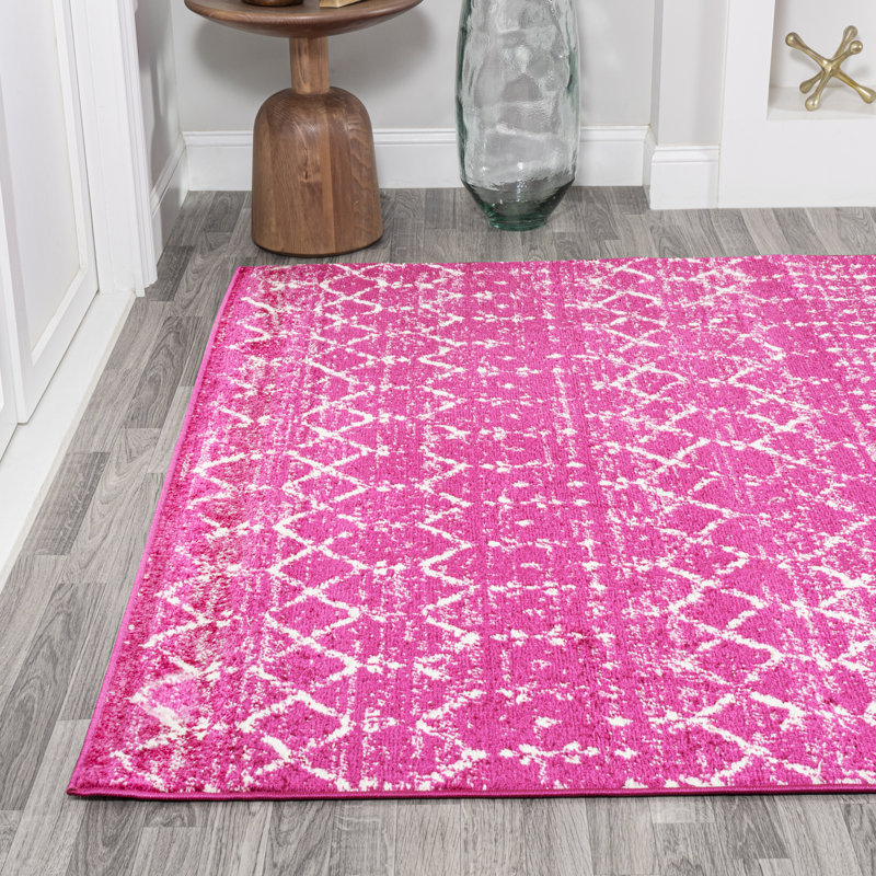 Kateshia Moroccan HYPE Boho Vintage Diamond Fuchsia/Ivory Rug, Rectangle 5'3" x 7'7"