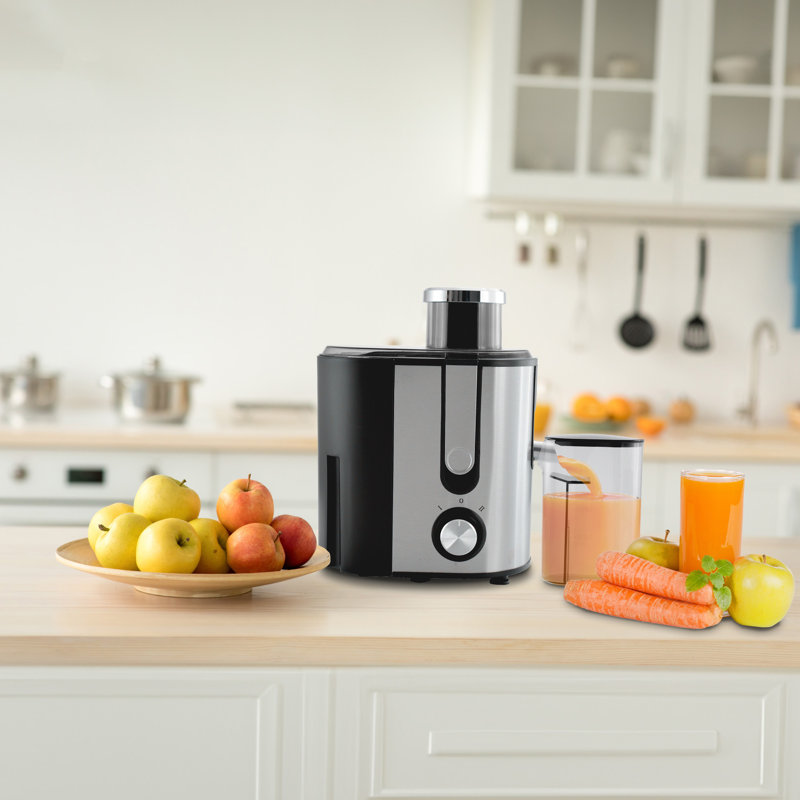 Courant Compact Juice Extractor, BPA-Free, 2-Inch feeding tube, 2-Speeds, Includes Juice Pitcher & Pulp Bin, 400 Watts