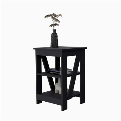 Table with 2 Shelves