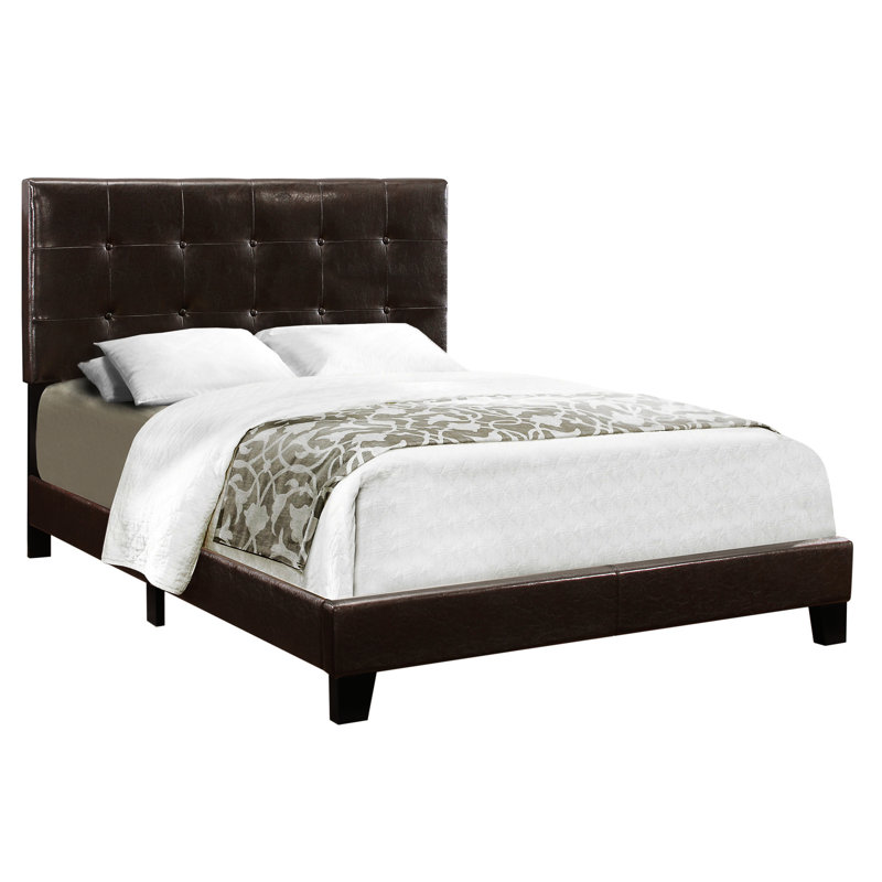 Lit double tapissier brun pour une chambre pleine grandeur élégante avec tête de lit foncée