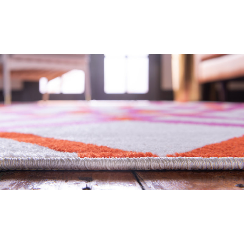 Tapis rose à cœur ouvert, Rectangle 5 pi 1 po x 8 pi