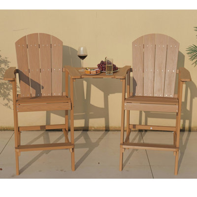 Méridienne d'extérieur toutes saisons avec dossier haut, abat-jour, matériau pour les hanches, raccords en acier inoxydable 304 et un plateau central pour les rassemblements de patio avec un design, une couleur, des accessoires classiques