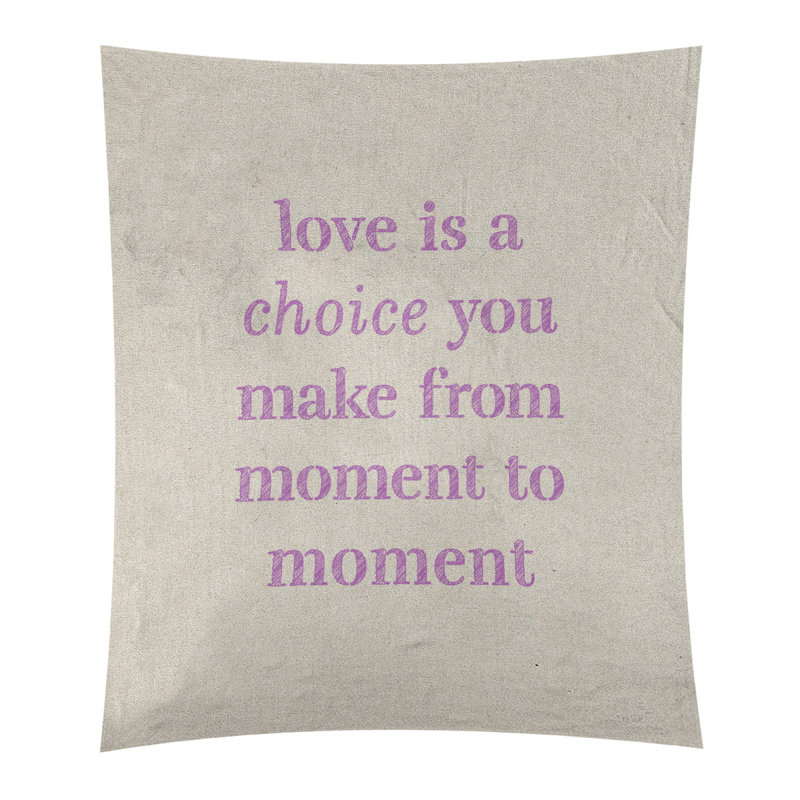 Tapisserie de polyester, l’amour d’écriture est un choix de citation, H 60 po x l 51 po, Blanc / violet