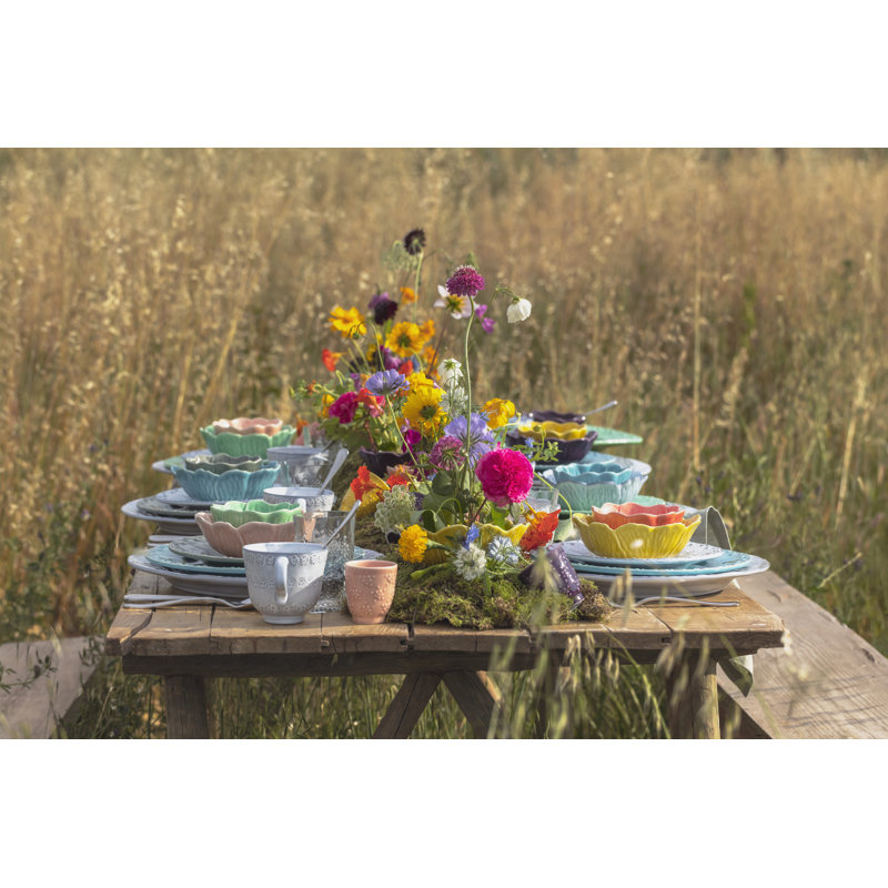 Flora Earthenware Salad/Dessert Plate, Blue