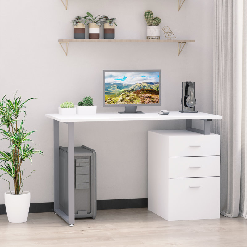 Bureau Badgeley, Blanc