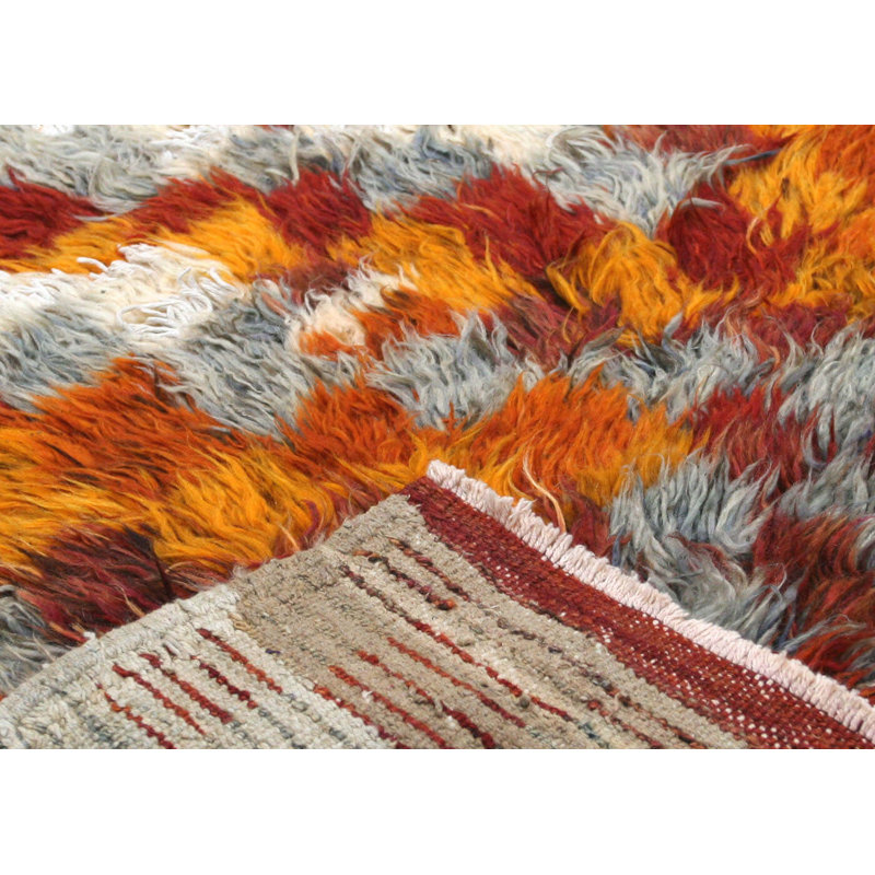Tapis unique en laine noué à la main de style années 1960 de 3 pi 1 po x 5 pi 9 po en rouge / orange / beige / gris