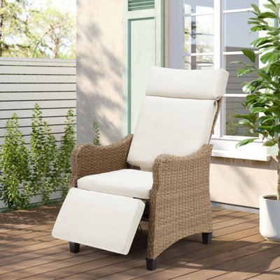 Bayview Wicker Outdoor Recliner Chair