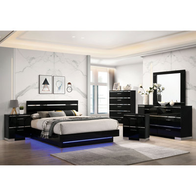 Ensemble de très grand lit californien encastré à DEL en bois clair de 6 pièces de 79,38 po de largeur, 2 tables de chevet, commode, miroir et commode Arosh