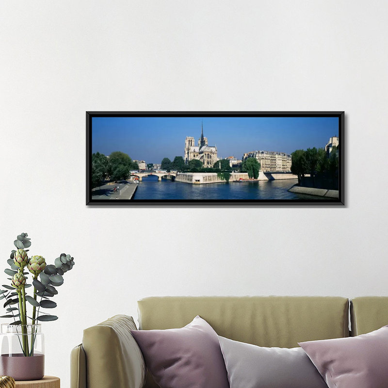 Impression sur toile tendue, cathedral le long d’un river, cathedral, paris, france-, H 24 po x l 72 po x P 1,5 po