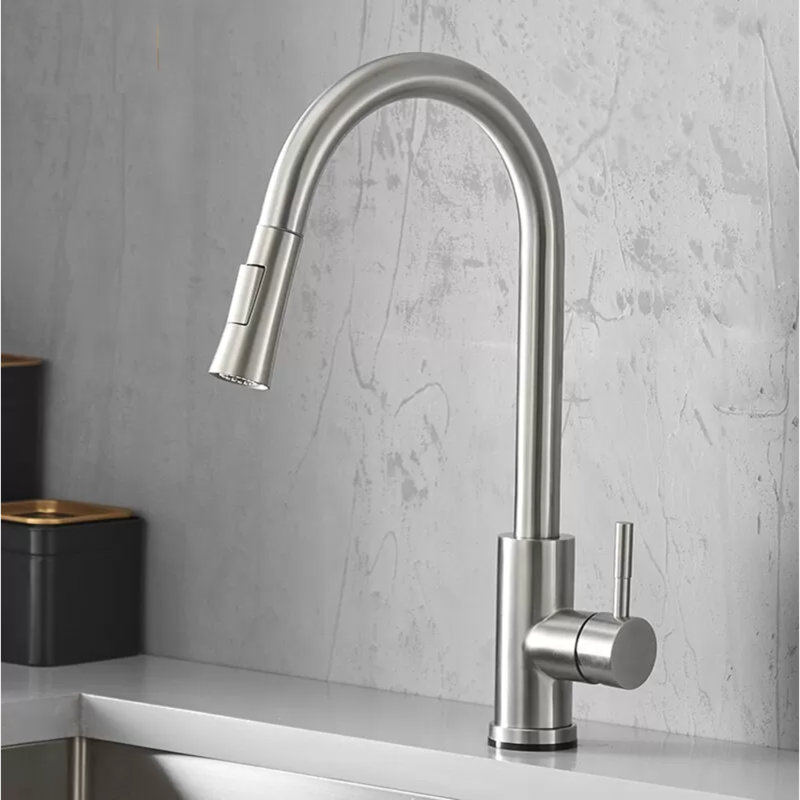 Robinet de meuble-lavabo compact à poignée simple avec cartouche de disque en céramique et finition polie