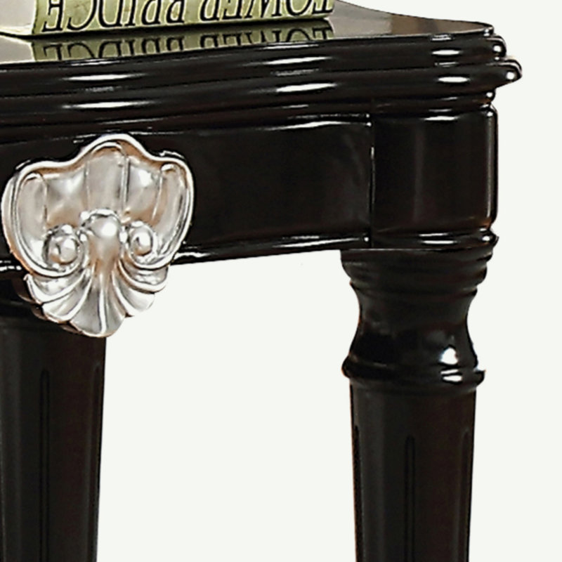 Table de bout noire avec pieds tournés