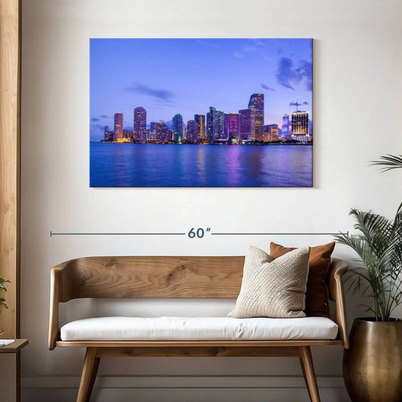 Sirci Miami la nuit, H 30 po x l 45 po