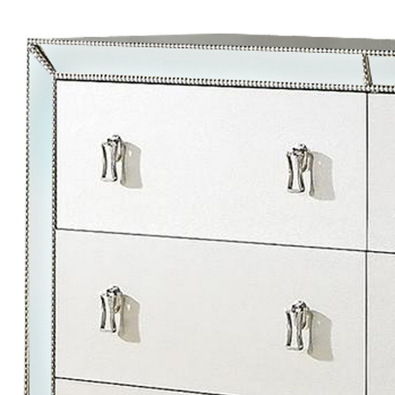 Commode 62 po en bois avec 6 tiroirs, incrustation de miroir, pieds fuselés, argent