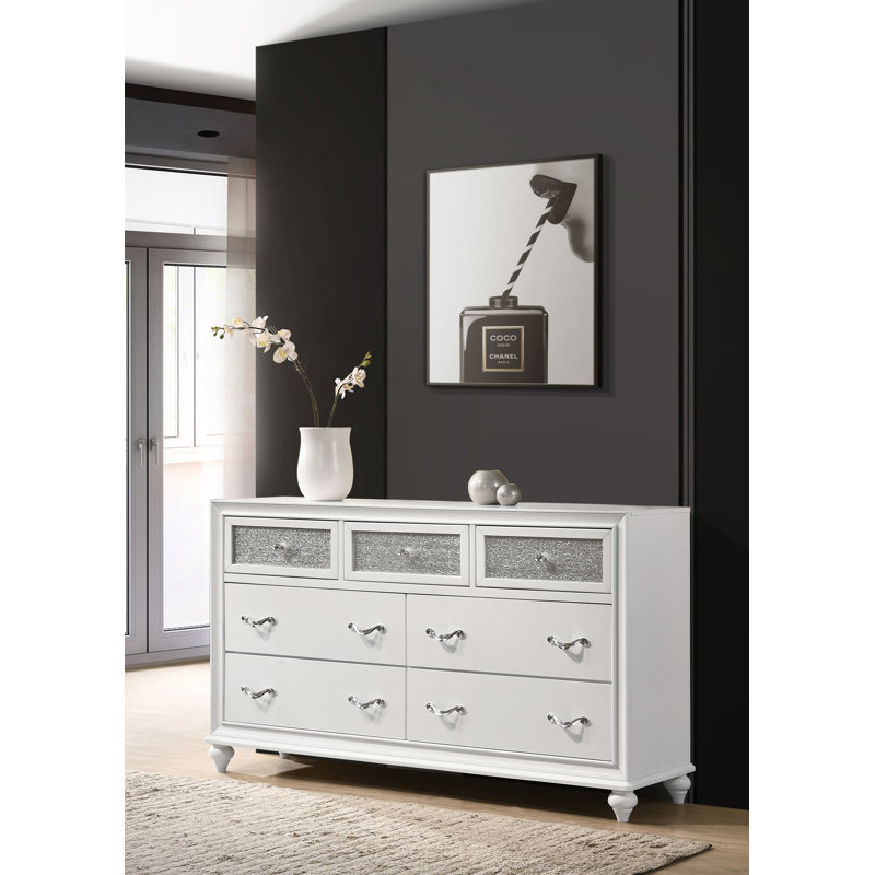 Commode 7 tiroirs l 63 po McManus