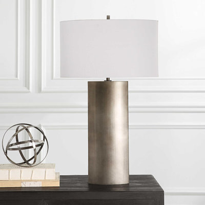Lampe de table moderne à rainure en V Orren Ellis