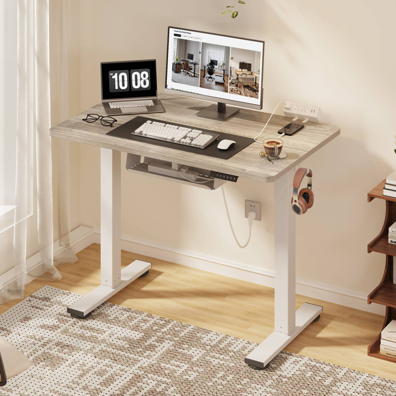 Bureau debout à hauteur ajustable avec ports USB et plateau de gestion des câbles Mancheer, 45.7" H x 40" W x 24" D