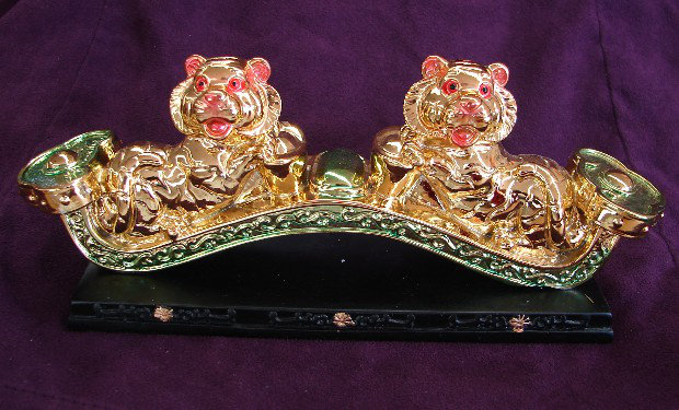 Figurine double tigre sur Ru Yi