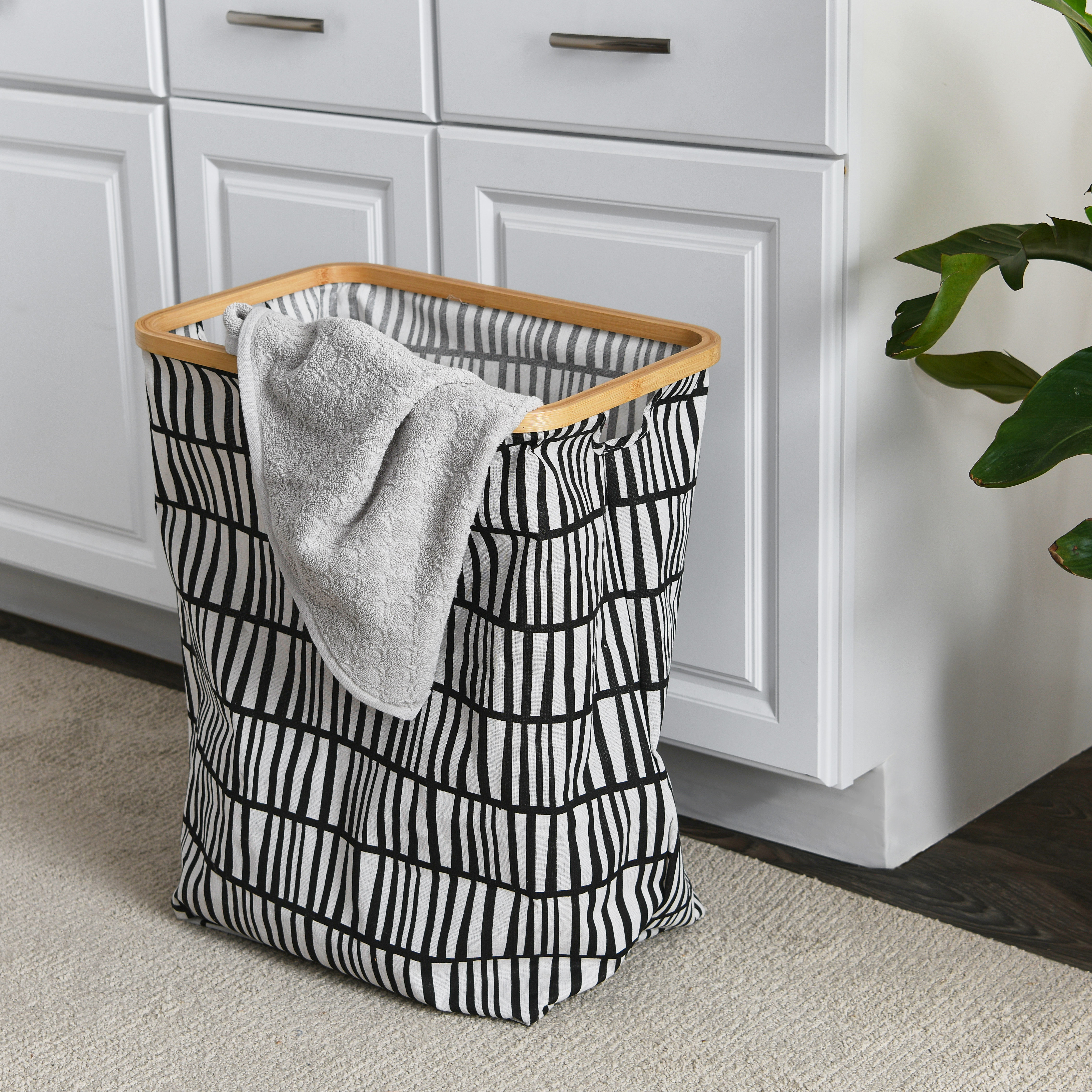 Modern Homes 60L Rattan Laundry Hamper - Brown