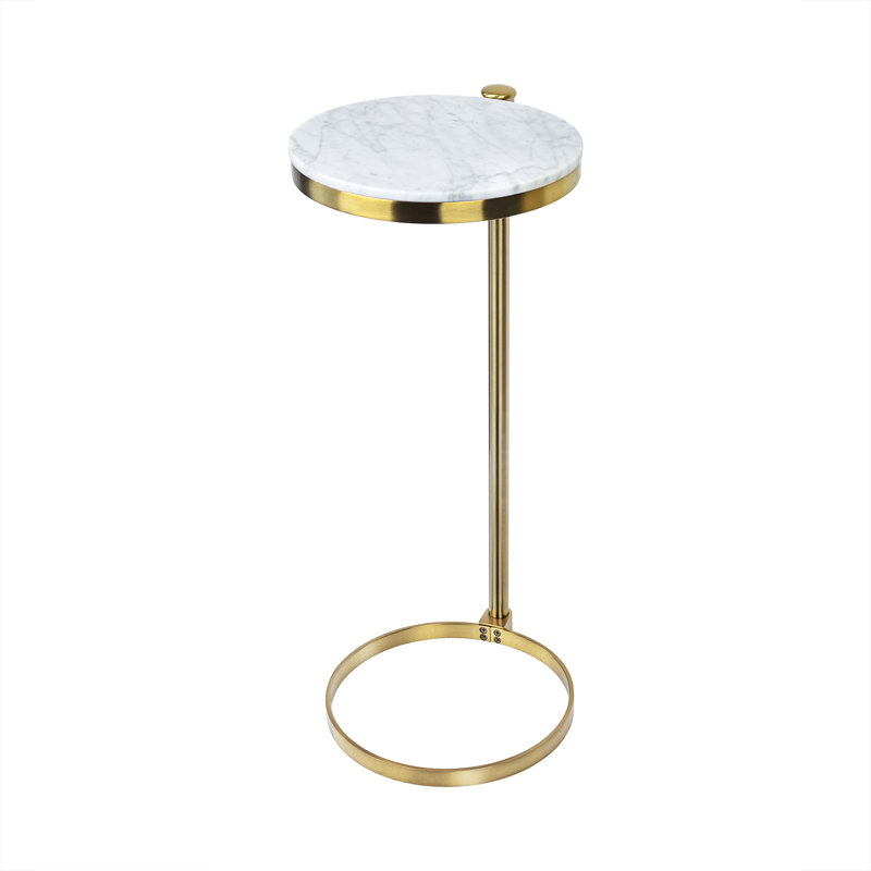 Table ronde à boisson Alto Martini en forme de C, base en métal doré, plateau en marbre de Carrare, Doré