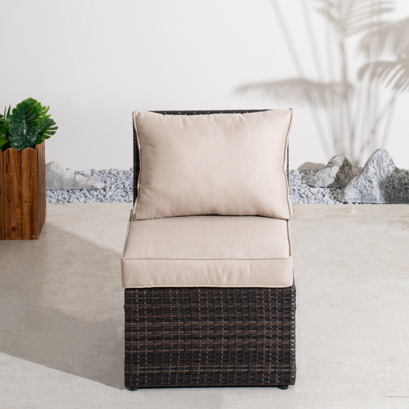 Tayhlor Outdoor Lounge Chair