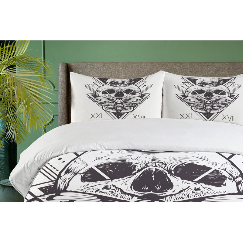No Duvet Cover, Queen Duvet Cover + 2 Standard Shams