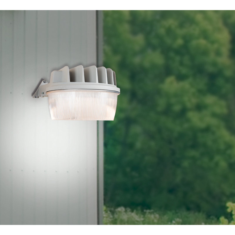 Projecteur d'extérieur de sécurité à DEL Dusk to Dawn 30 watts, Gris, H 10,3 po x l 13,8 po x P 8,05 po