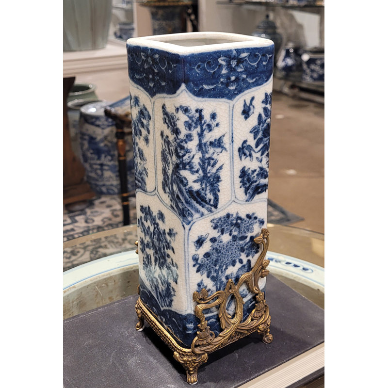 Vase en porcelaine décorative peint à la main