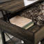 Table basse à plateau relevable, finition brune