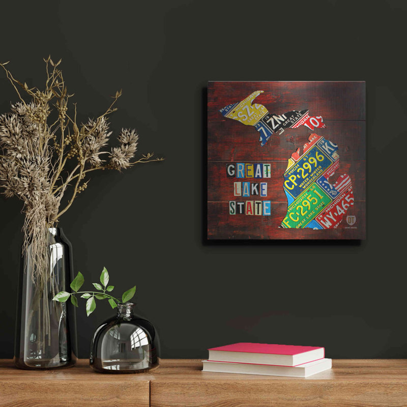 «Michigan Licence Plate Map Large» par Design Turnpike, H 12 po x l 12 po
