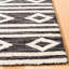 Tapis en laine touffeté à la main Vedika-608350781