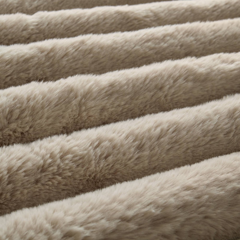 Ensemble d'édredon 3 pièces Jasmine Taupe, Édredon double + 2 taies décoratives standards, Taupe