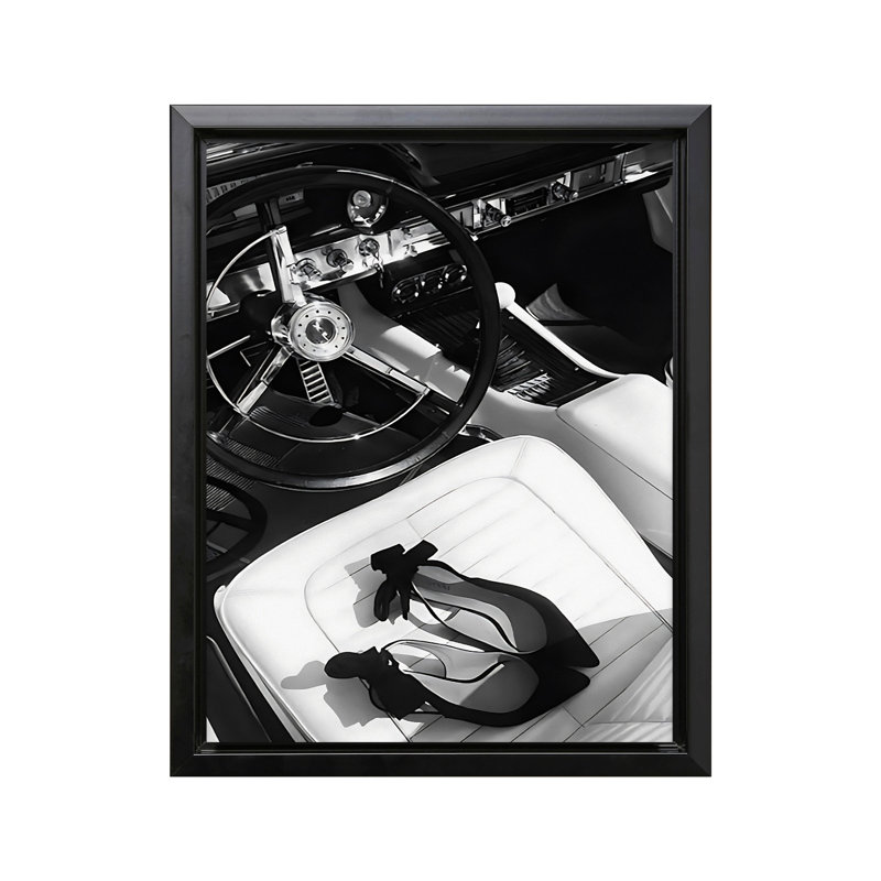 Talons hauts sur le siège du conducteur, Black Framed, Canvas, 11"H x 14"W