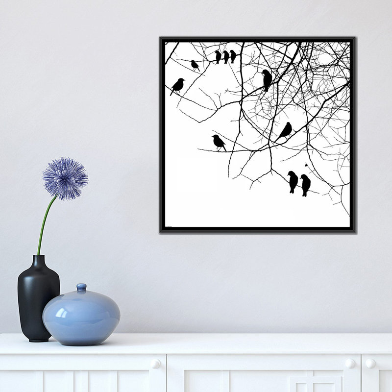 «Birds II» par GraphINC - impression d'art graphique, H 18 po x l 18 po x P 1,5 po, Toile avec cadre noir, Pas de tapis