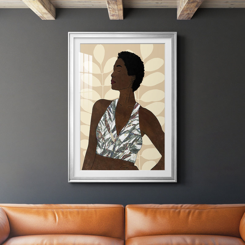 «Ethnic Beauty I» par - Impression sur, Cadre argenté, H 36,5 po x l 26,5 po x P 1 po