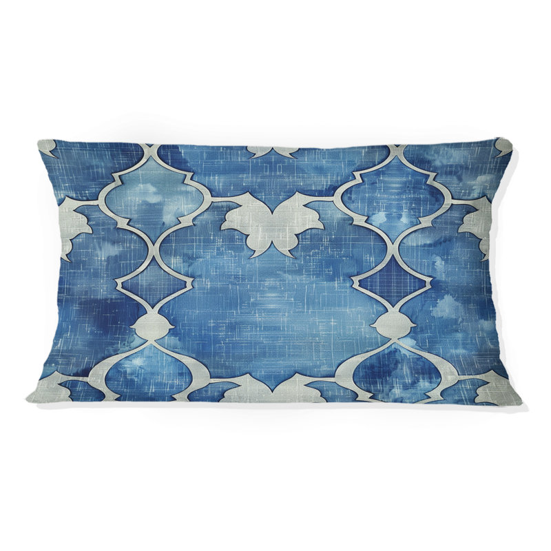 Coussin bleu moderne à motif quadrilobe en V moderne
