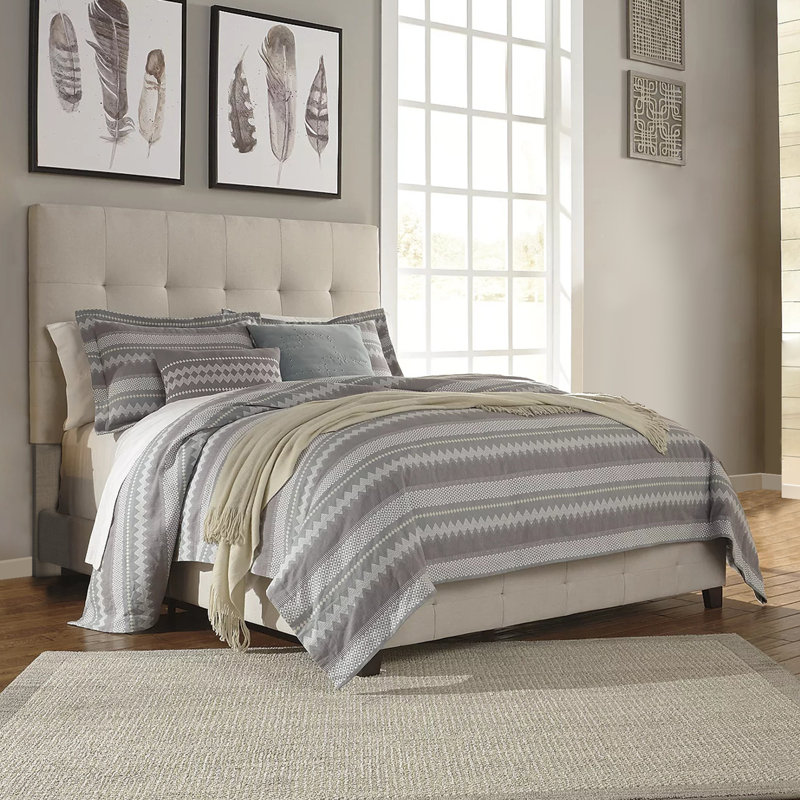 Lit tapissier capitonné standard Dolante, Grand