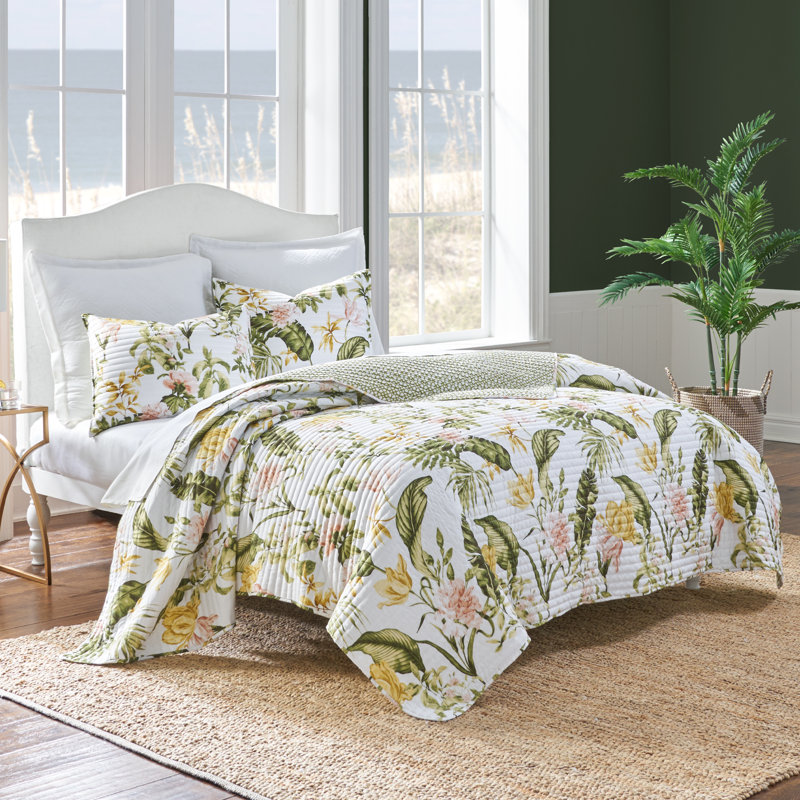 Ravilla Twin Quilt Set