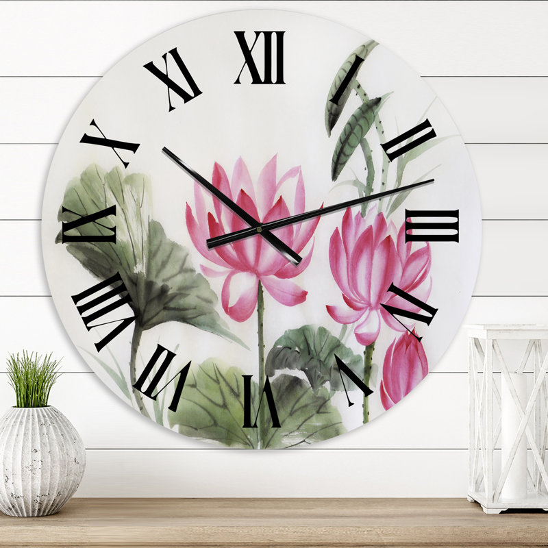 Vintage lotus roses dans l'étang I - horloge murale traditionnelle, Moyen