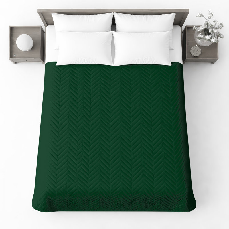 Solid Green Background Quilted Bedspread All Sizes, Full / Double
