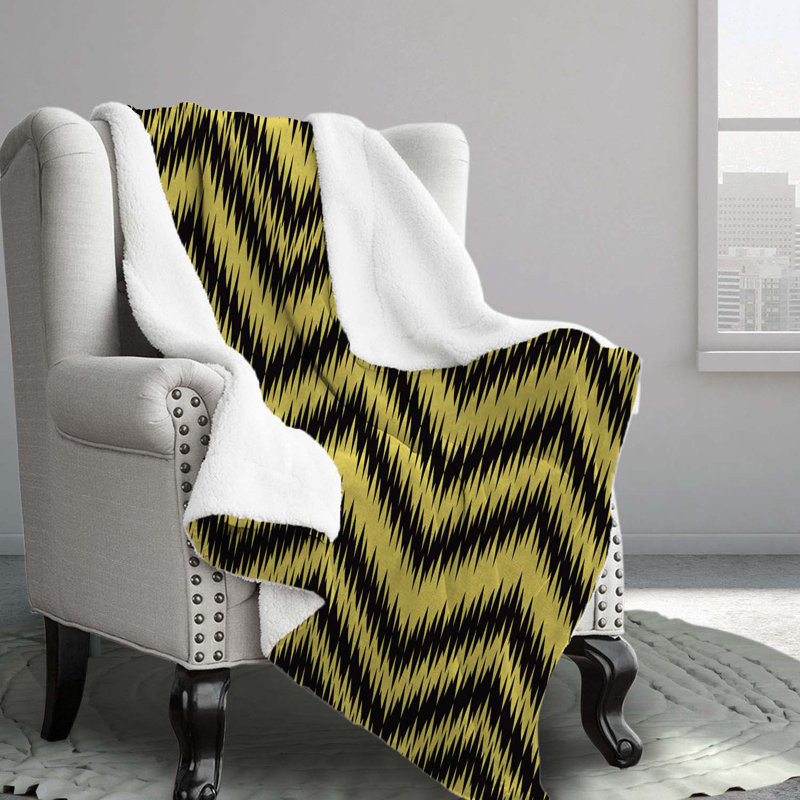 Chevron Polyester Comforter, Queen Comforter + 2 Standard Pillowcases
