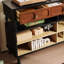 Buffet en bois brun et noir