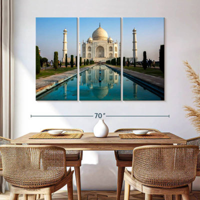 Adella Taj Mahal Pool Reflection