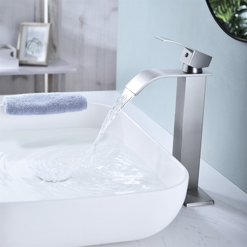 Single-handle Bathroom Faucet, Brushed Nickel