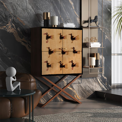 Armoire de rangement à quatre portes avec tablettes en noyer