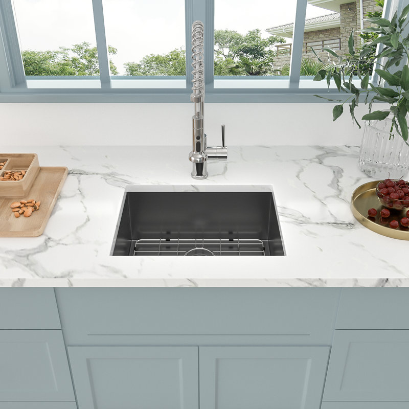Évier de cuisine encastrable L 23 po x l 18 po