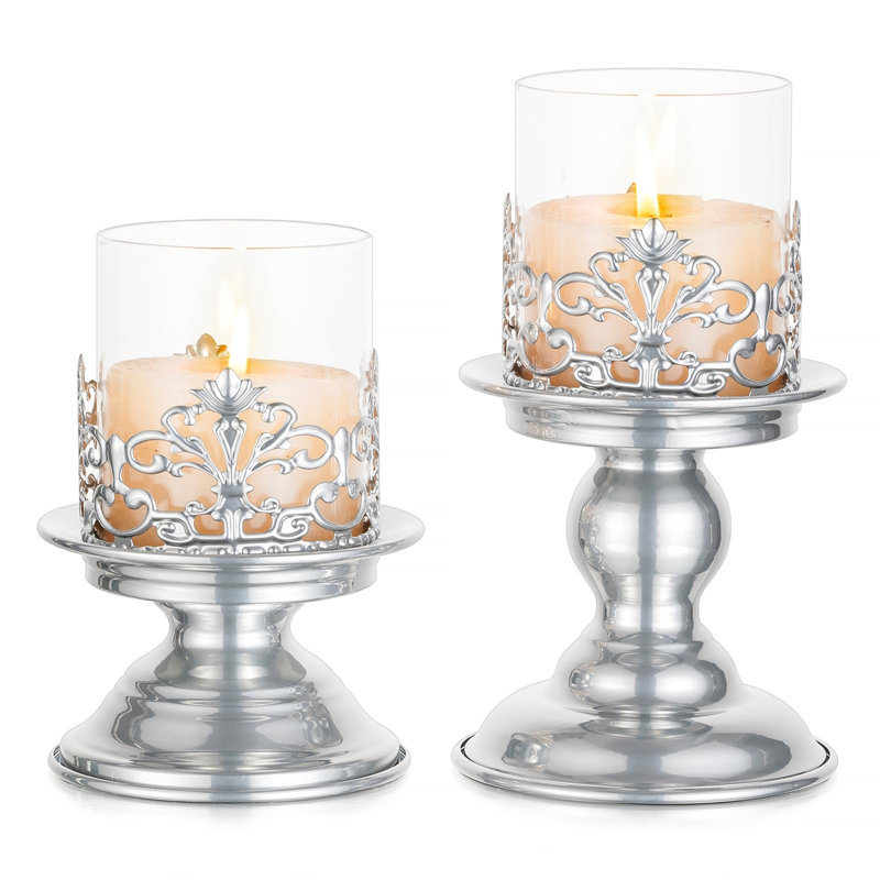 2 Pieces Metal Candlestick Set