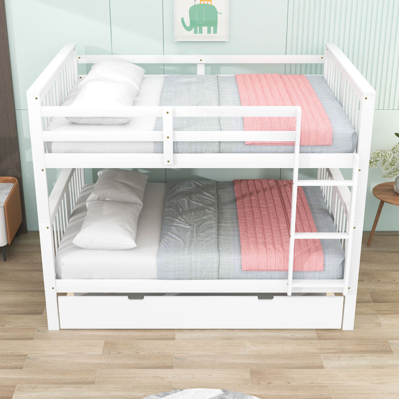 Lit superposé double au-dessus d'un lit double avec lit gigogne simple, Blanc